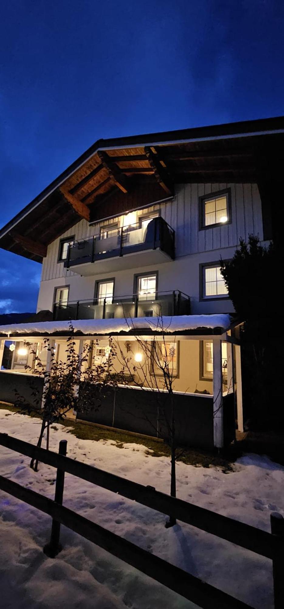 Gaestehaus Amade Flachau Kültér fotó